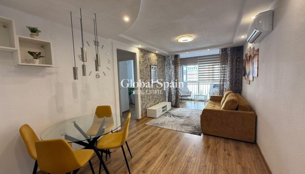 APPARTEMENT - Revente - TORREVIEJA -
                Center