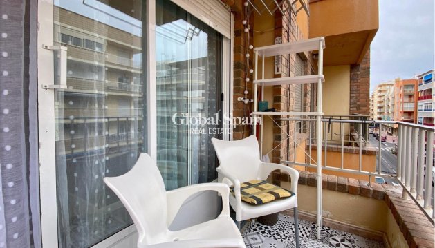 APPARTEMENT - Revente - TORREVIEJA -
                Costa Blanca