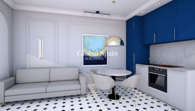 APPARTEMENT - Revente - TORREVIEJA -
                Costa Blanca