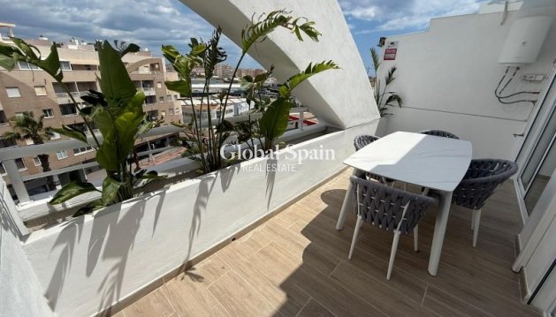 APPARTEMENT - Revente - TORREVIEJA -
                Costa Blanca