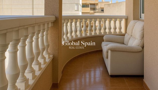 APPARTEMENT - Revente - TORREVIEJA -
                El molino