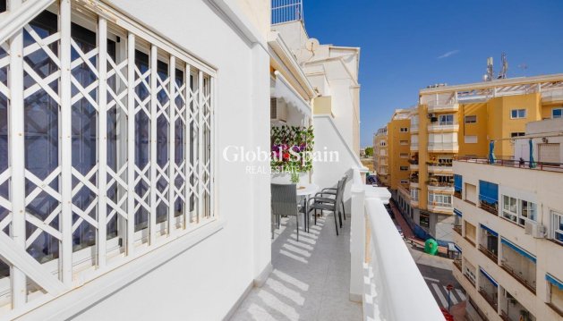 APPARTEMENT - Revente - TORREVIEJA -
                Estacion de autobuses