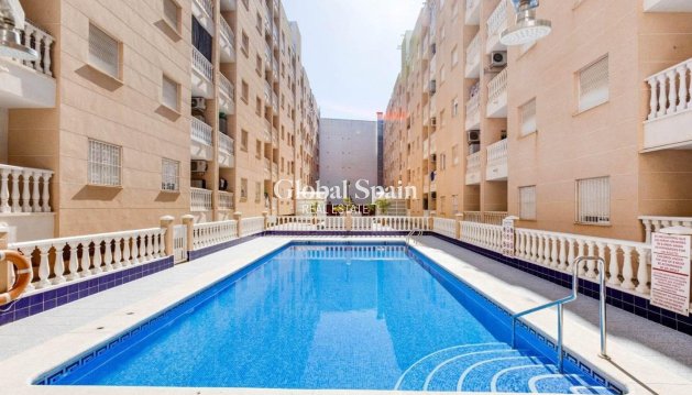 APPARTEMENT - Revente - TORREVIEJA -
                Estacion de autobuses
