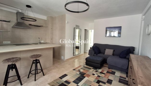 APPARTEMENT - Revente - TORREVIEJA -
                La Mata pueblo