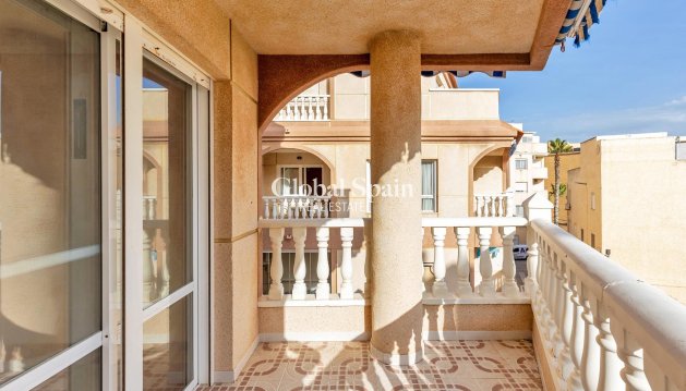 APPARTEMENT - Revente - TORREVIEJA -
                La Mata