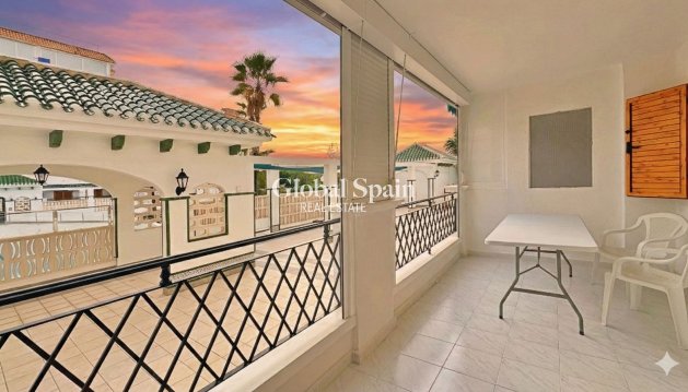 APPARTEMENT - Revente - TORREVIEJA -
                La Mata