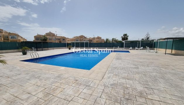 APPARTEMENT - Revente - TORREVIEJA -
                La Siesta - El Salado - Torreta