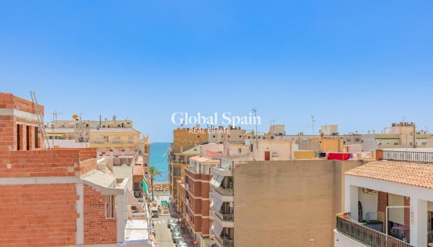 APPARTEMENT - Revente - TORREVIEJA -
                Playa del cura