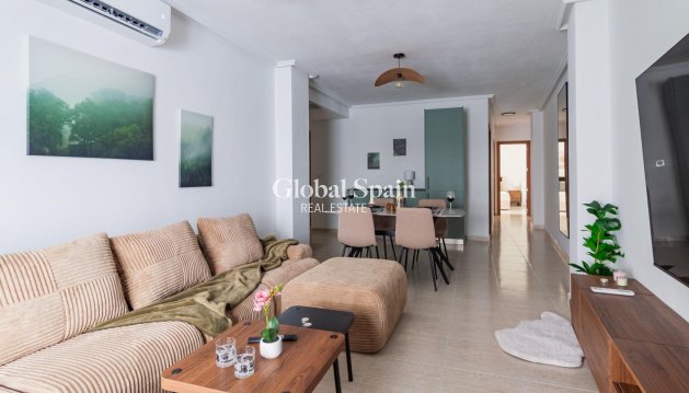 APPARTEMENT - Revente - TORREVIEJA -
                Playa del Cura