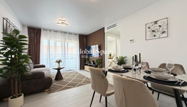 APPARTEMENT - Revente - TORREVIEJA -
                Playa del Cura