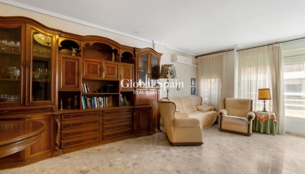 Appartement - Revente - TORREVIEJA -
                Torrevieja