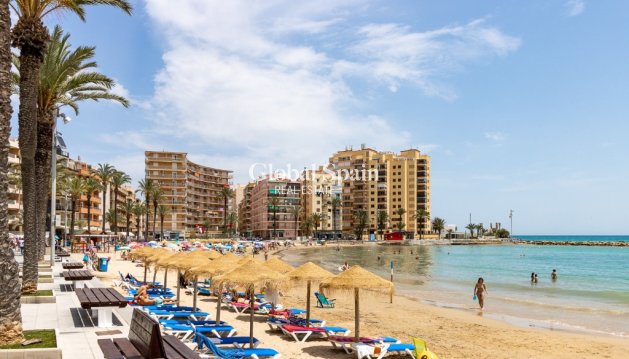 Appartement - Revente - TORREVIEJA -
                Torrevieja