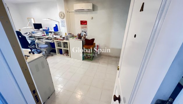 APPARTEMENT - Revente - TORREVIEJA -
                Torrevieja