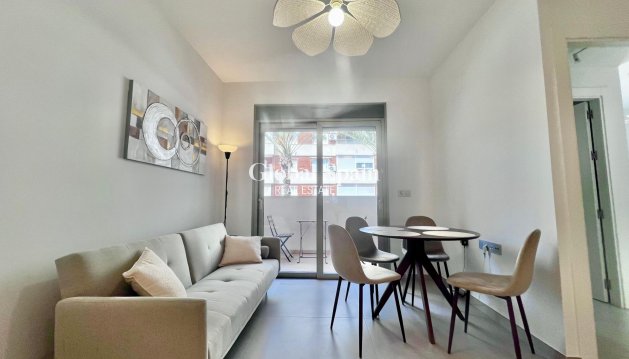 APPARTEMENT - Revente - TORREVIEJA -
                torrevieja