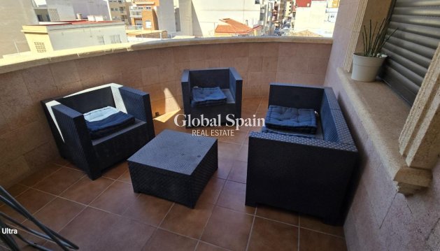 APPARTEMENT - Revente - TORREVIEJA -
                Torrevieja