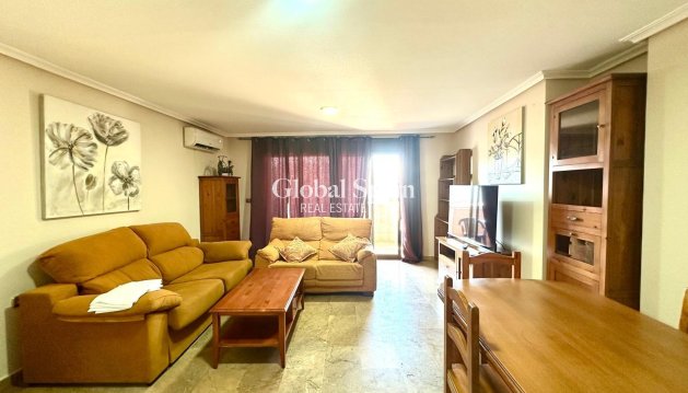 APPARTEMENT - Revente - TORREVIEJA -
                Torrevieja