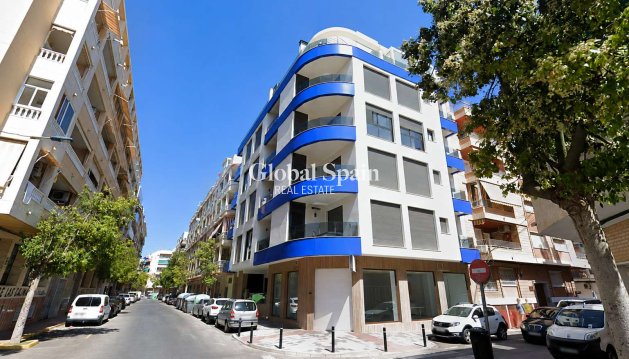APPARTEMENT - Revente - TORREVIEJA -
                Torrevieja