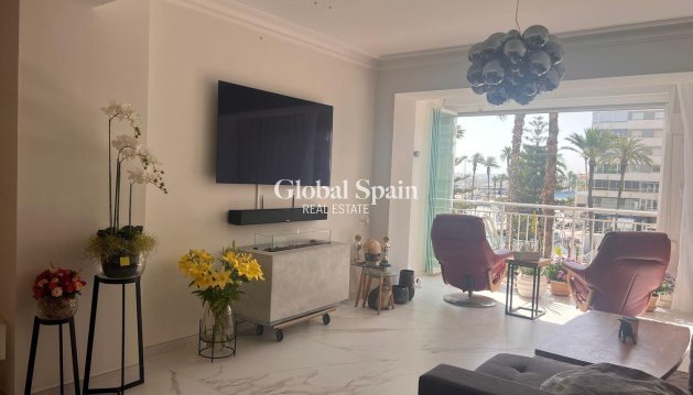 APPARTEMENT - Revente - TORREVIEJA -
                Torrevieja