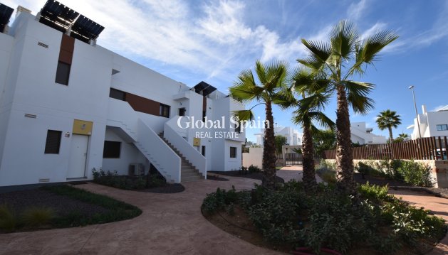 APPARTEMENT - Revente - VISTABELLA GOLF  -
                Inland