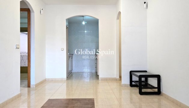 APPARTEMENT - Revente - XIRLES -
                Xirles