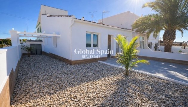 APPARTEMENT - Wederverkoop - CIUDAD QUESADA -
                CIUDAD QUESADA