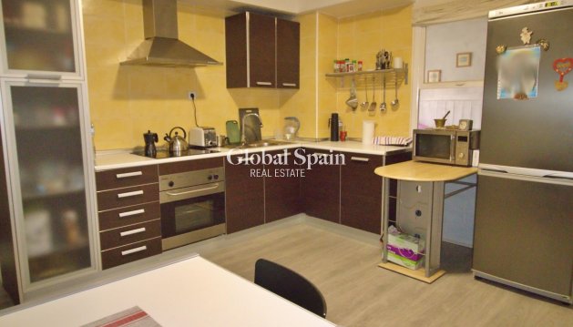 APPARTEMENT - Wederverkoop - ELCHE -
                Plaza Crevillente-juzgados