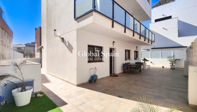 APPARTEMENT - Wederverkoop - GUARDAMAR DEL SEGURA -
                Costa Blanca