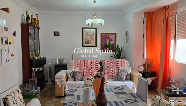 Appartement - Wederverkoop - La Font d'en Carròs -
                Centro