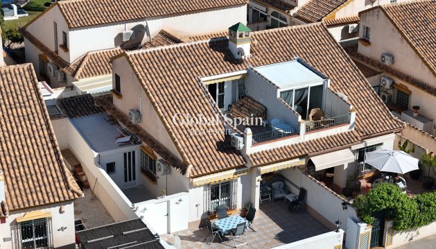 APPARTEMENT - Wederverkoop - LA ZENIA -
                Costa Blanca