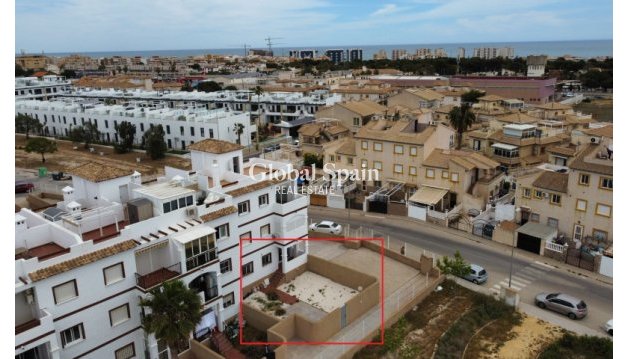 APPARTEMENT - Wederverkoop - ORIHUELA COSTA -
                Costa Blanca