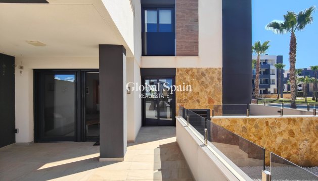 APPARTEMENT - Wederverkoop - ORIHUELA COSTA -
                Costa Blanca