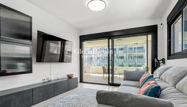 APPARTEMENT - Wederverkoop - ORIHUELA COSTA -
                Costa Blanca