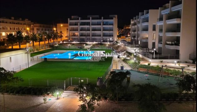 APPARTEMENT - Wederverkoop - ORIHUELA COSTA -
                Costa Blanca
