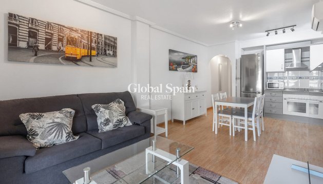 APPARTEMENT - Wederverkoop - ORIHUELA COSTA -
                Playa Flamenca