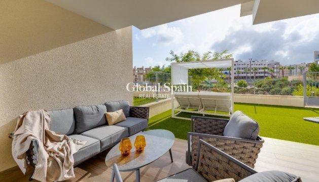 Appartement - Wederverkoop - ORIHUELA COSTA -
                VILLAMARTÍN