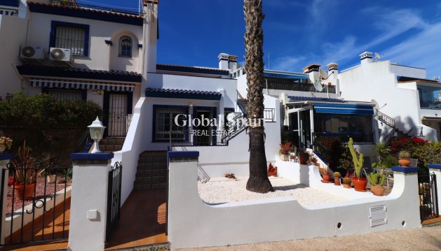 APPARTEMENT - Wederverkoop - Orihuela Costa -
                Villamartin