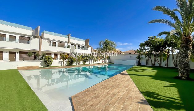 APPARTEMENT - Wederverkoop - PILAR DE LA HORADADA -
                Costa Blanca