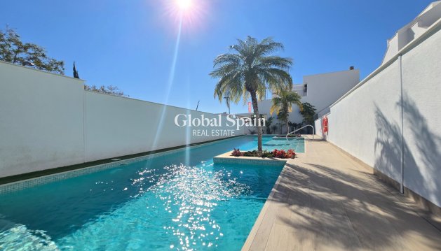 APPARTEMENT - Wederverkoop - PILAR DE LA HORADADA -
                Costa Blanca