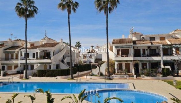 APPARTEMENT - Wederverkoop - PILAR DE LA HORADADA -
                Costa Blanca
