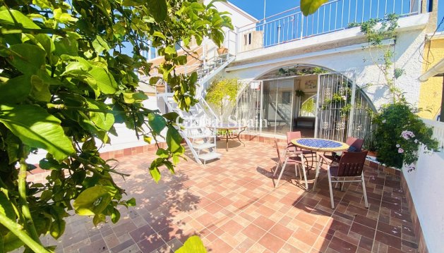 APPARTEMENT - Wederverkoop - PLAYA FLAMENCA -
                Costa Blanca