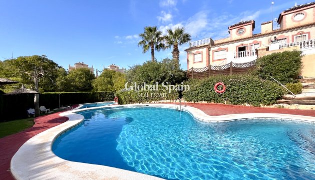 APPARTEMENT - Wederverkoop - PLAYA FLAMENCA -
                Costa Blanca