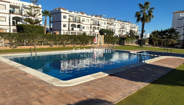 APPARTEMENT - Wederverkoop - PUNTA PRIMA -
                Costa Blanca