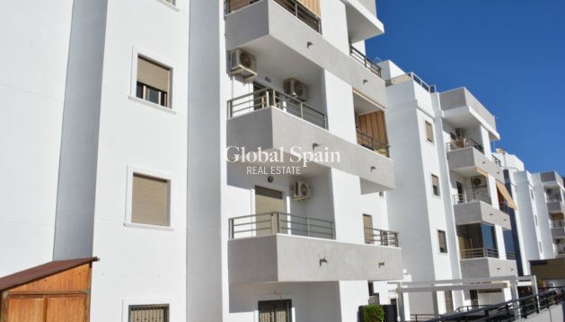 APPARTEMENT - Wederverkoop - SAN MIGUEL DE SALINAS -
                Costa Blanca