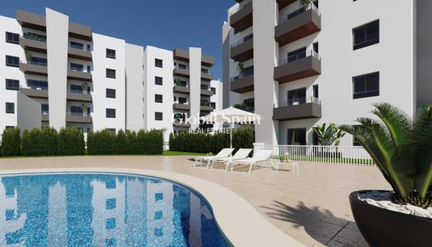 APPARTEMENT - Wederverkoop - SAN MIGUEL DE SALINAS -
                Inland