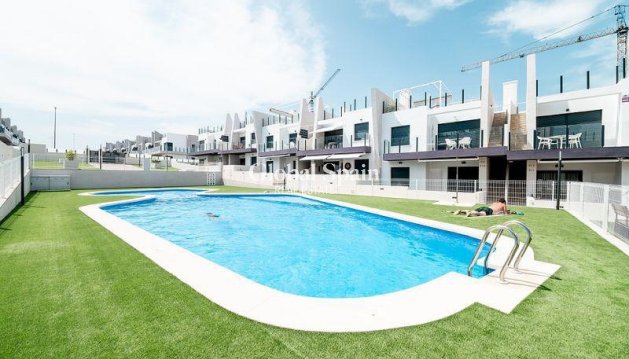 APPARTEMENT - Wederverkoop - SAN MIGUEL DE SALINAS -
                Inland