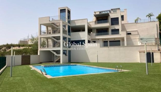 APPARTEMENT - Wederverkoop - SAN MIGUEL DE SALINAS -
                Las Colinas