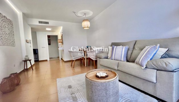 APPARTEMENT - Wederverkoop - TORREVIEJA -
                Acequion