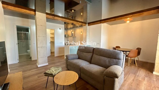 APPARTEMENT - Wederverkoop - TORREVIEJA -
                Acequion