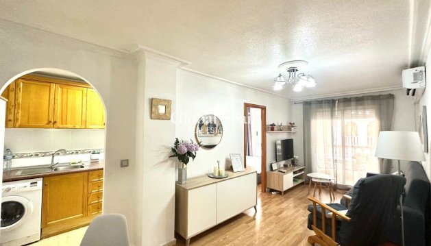 APPARTEMENT - Wederverkoop - TORREVIEJA -
                Acequion