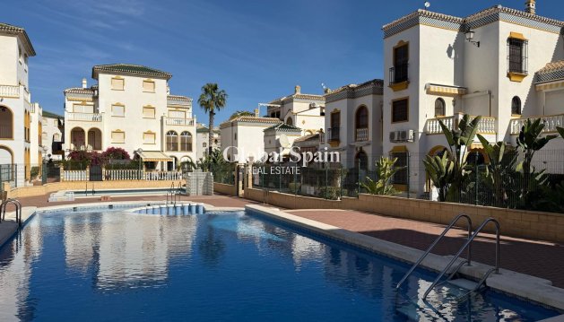 APPARTEMENT - Wederverkoop - TORREVIEJA -
                Cañada Del Molino